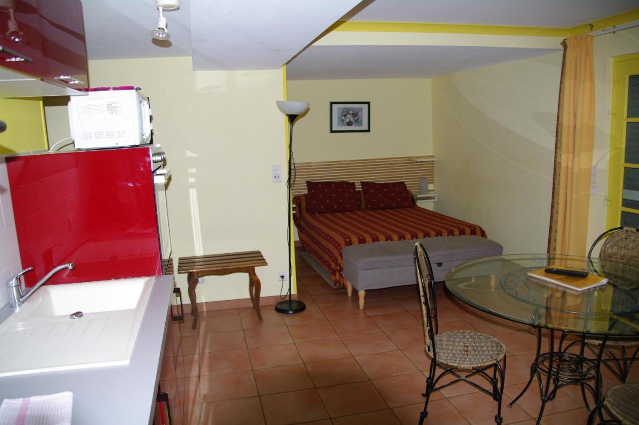 Residence Le Saint Victor Fontvieille Esterno foto