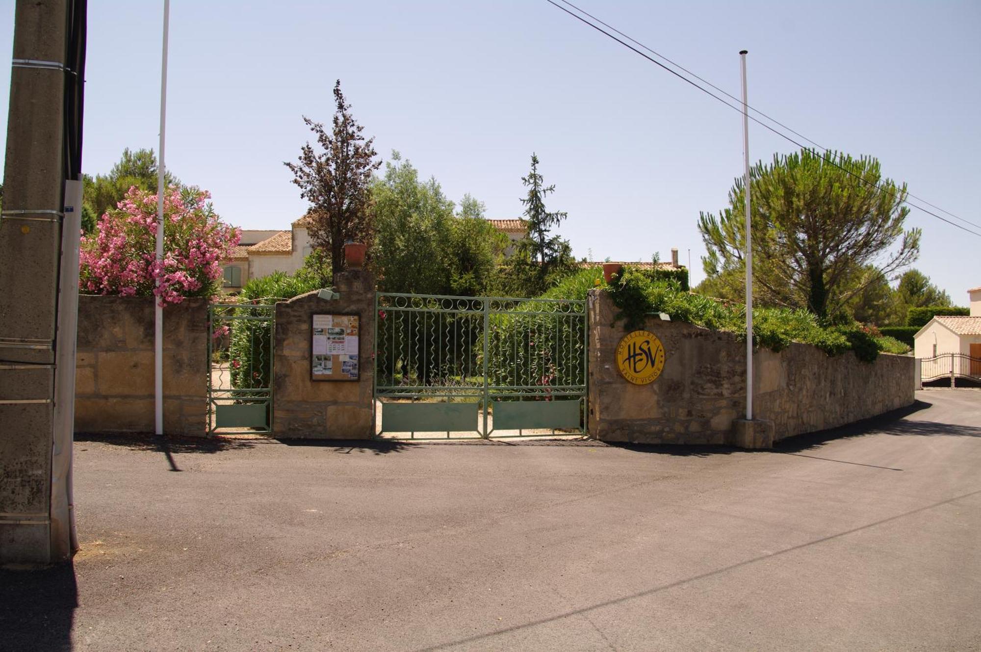 Residence Le Saint Victor Fontvieille Esterno foto