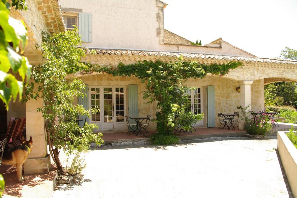 Residence Le Saint Victor Fontvieille Esterno foto