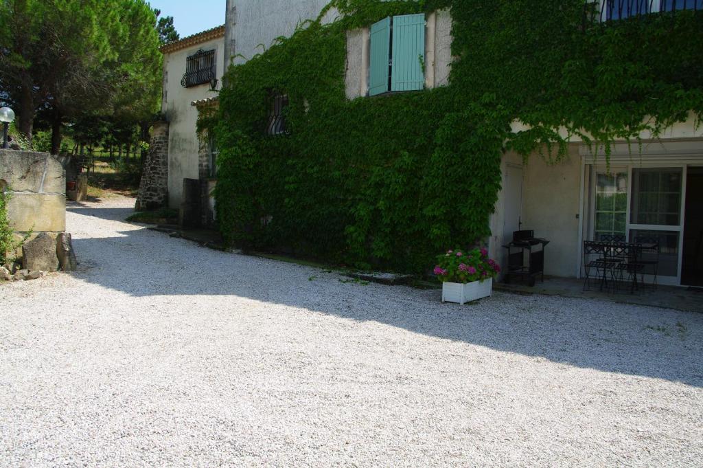 Residence Le Saint Victor Fontvieille Esterno foto