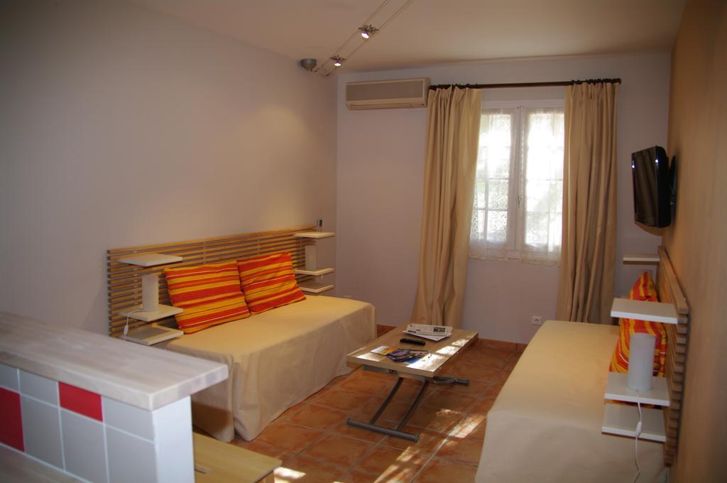 Residence Le Saint Victor Fontvieille Esterno foto