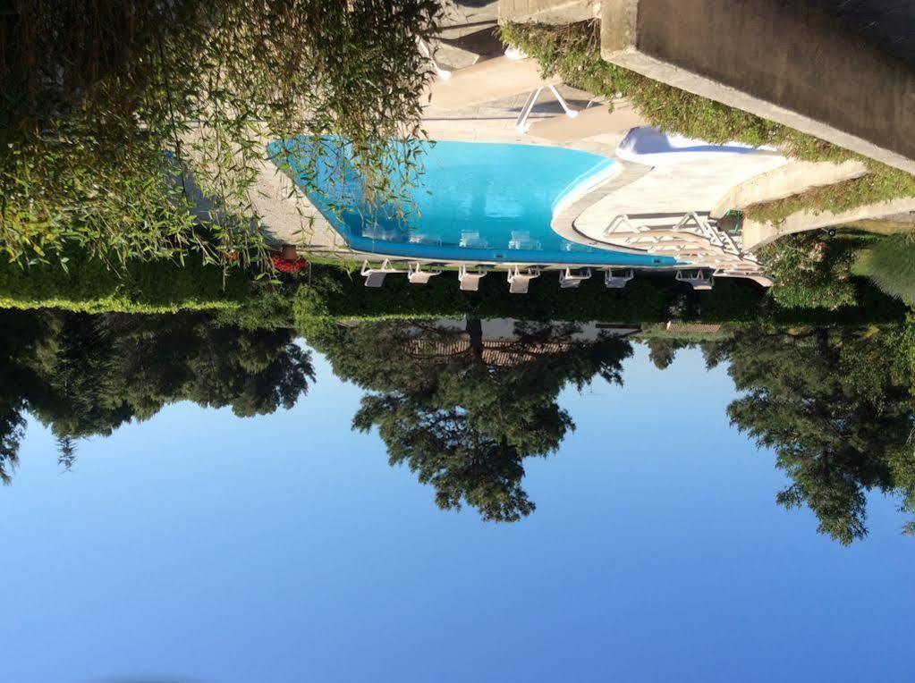 Residence Le Saint Victor Fontvieille Esterno foto