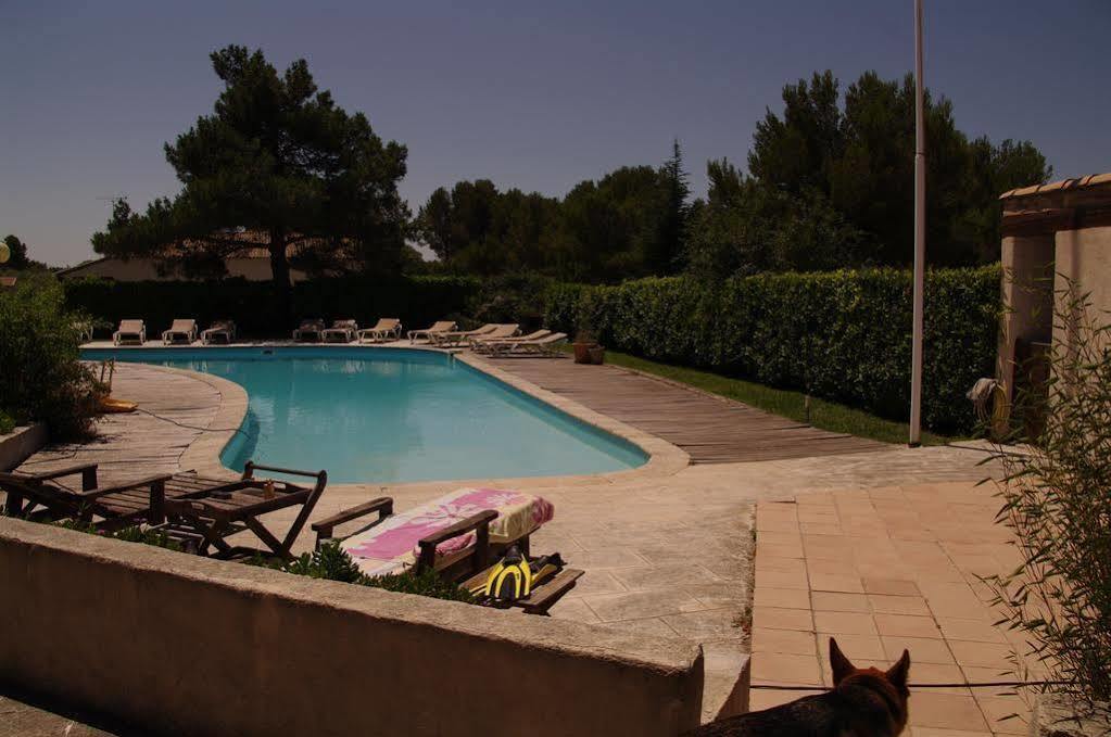 Residence Le Saint Victor Fontvieille Esterno foto