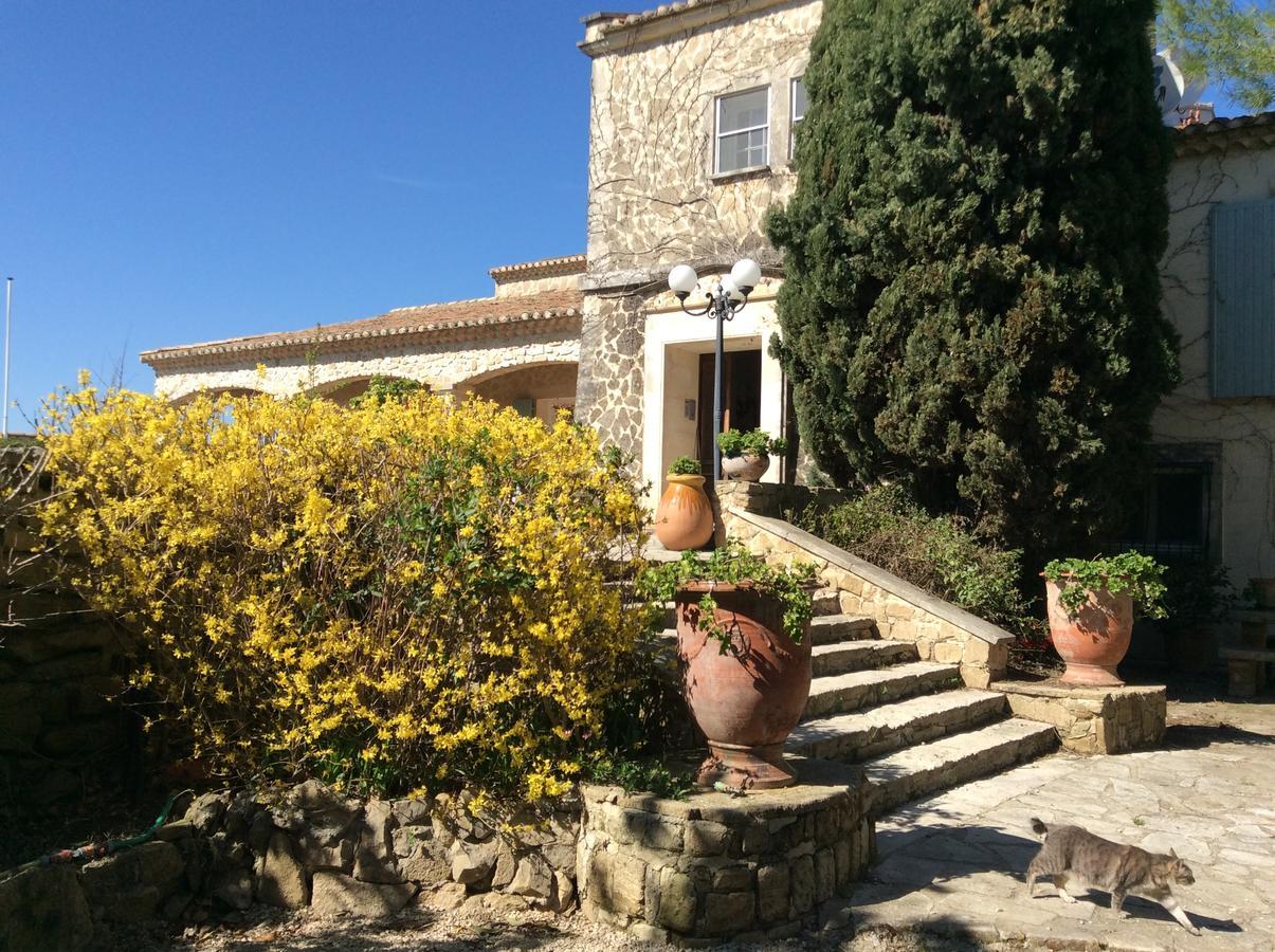 Residence Le Saint Victor Fontvieille Esterno foto